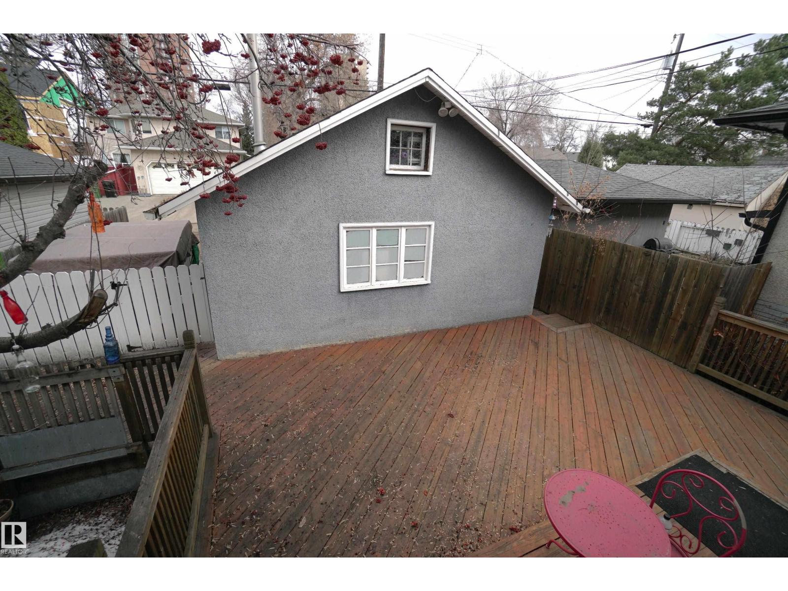 10026 87 AV NW, Edmonton