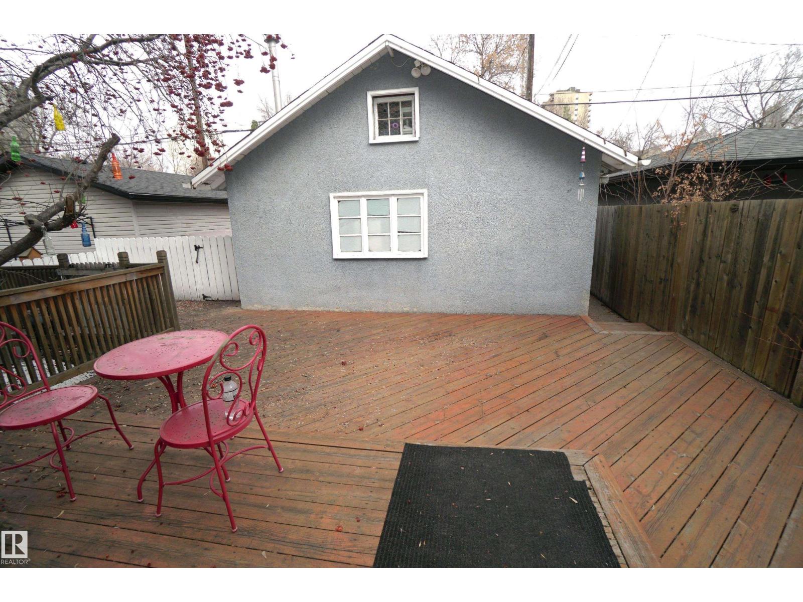 10026 87 AV NW, Edmonton