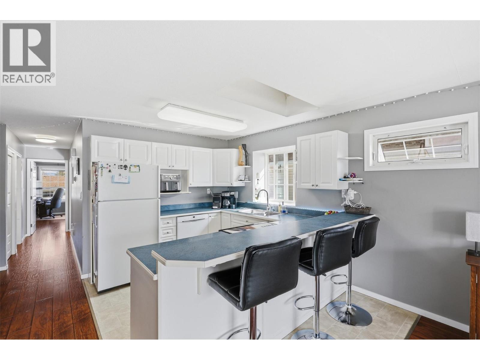 249 JUNIPER Avenue - 3
