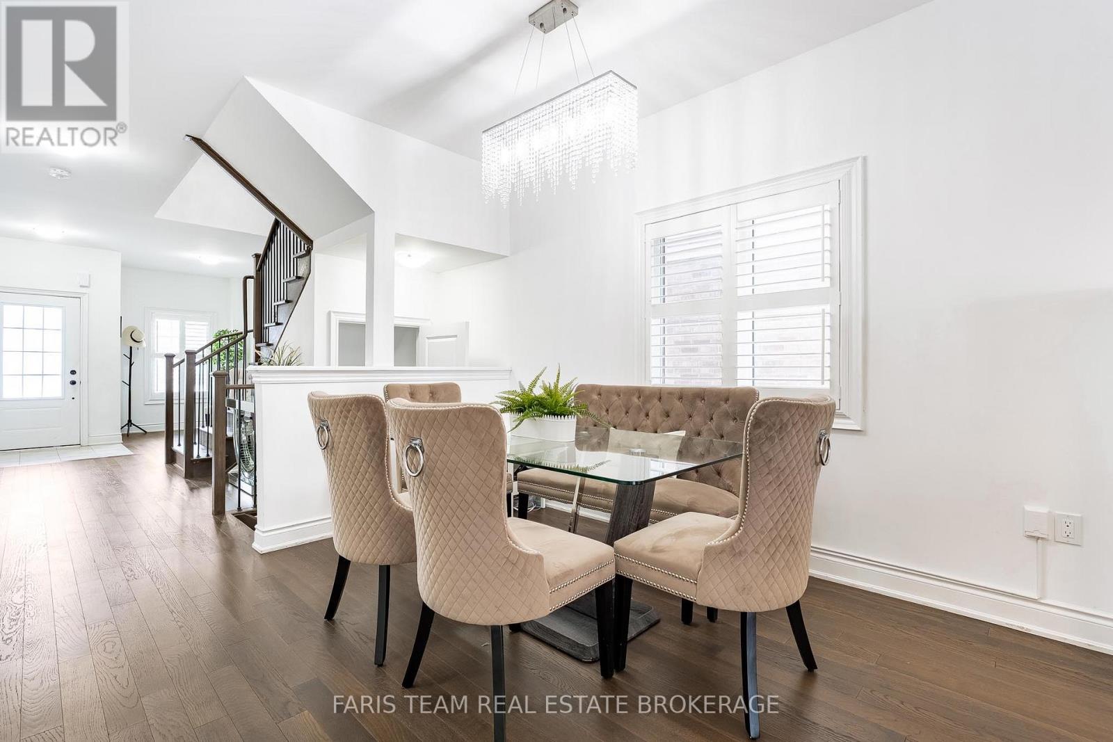 27 HARVEST CRESCENT — photo 12