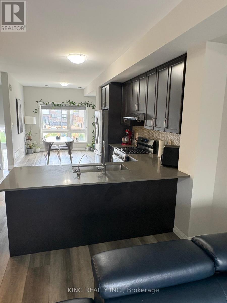 #9 720 GREY STREET - 15