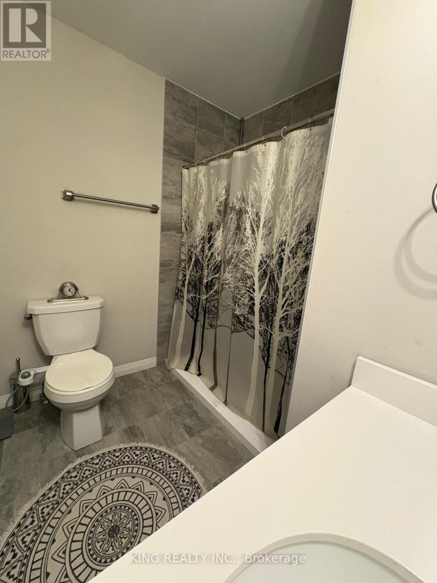 #9 720 GREY STREET - 37