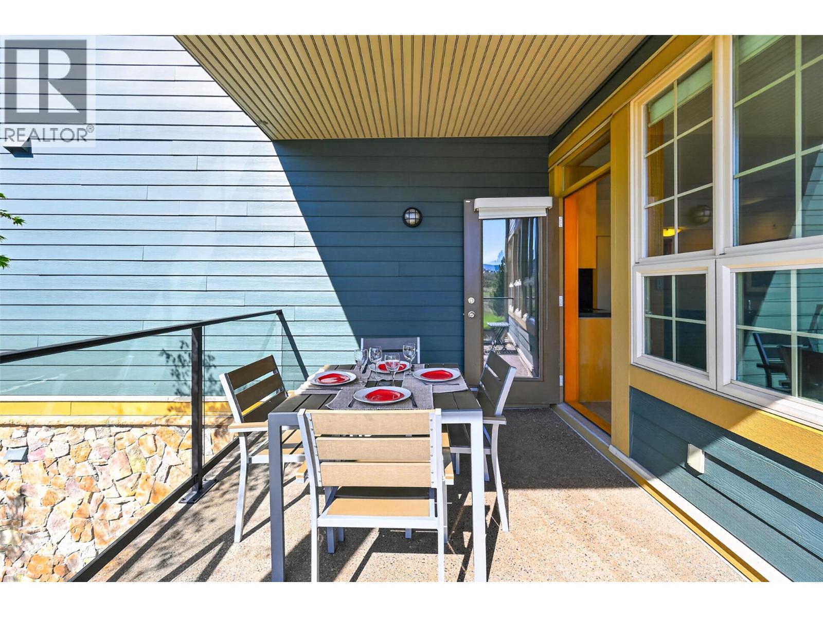 101 Village Centre Court Unit# 232 Lot# 6, Vernon