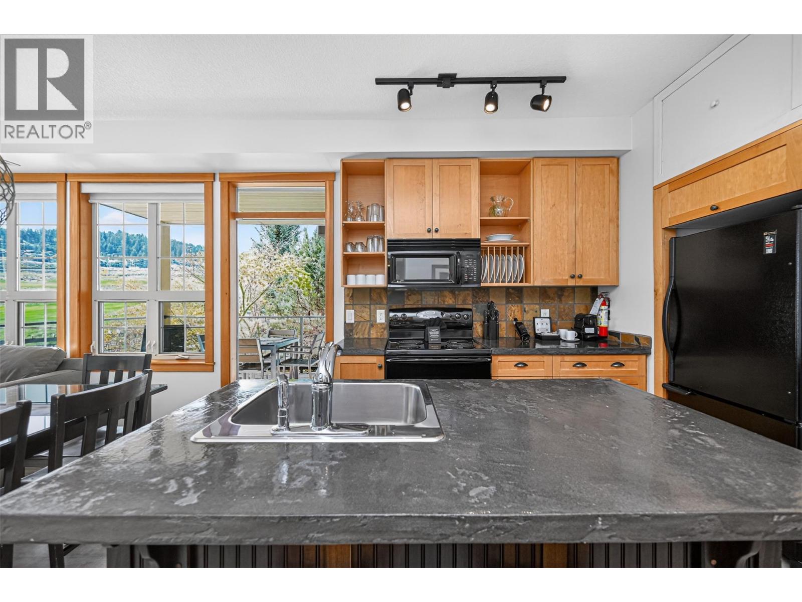 101 Village Centre Court Unit# 232 Lot# 6, Vernon