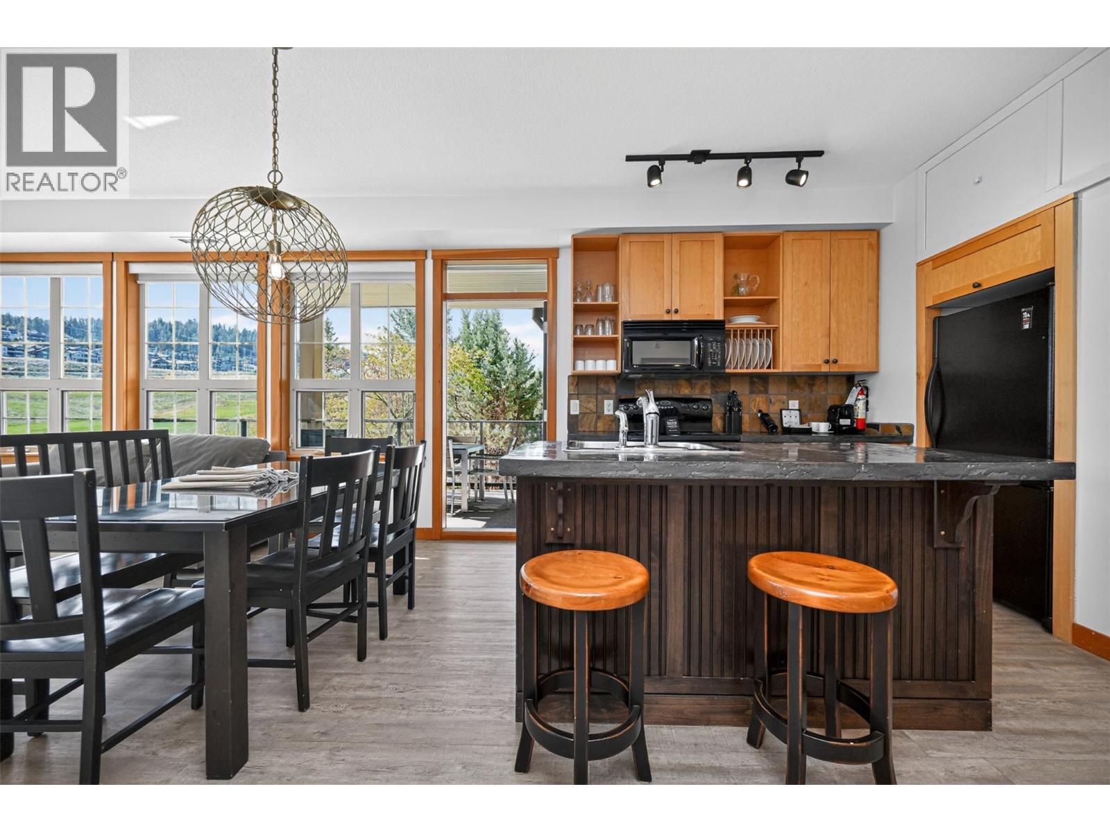 101 Village Centre Court Unit# 232 Lot# 6, Vernon