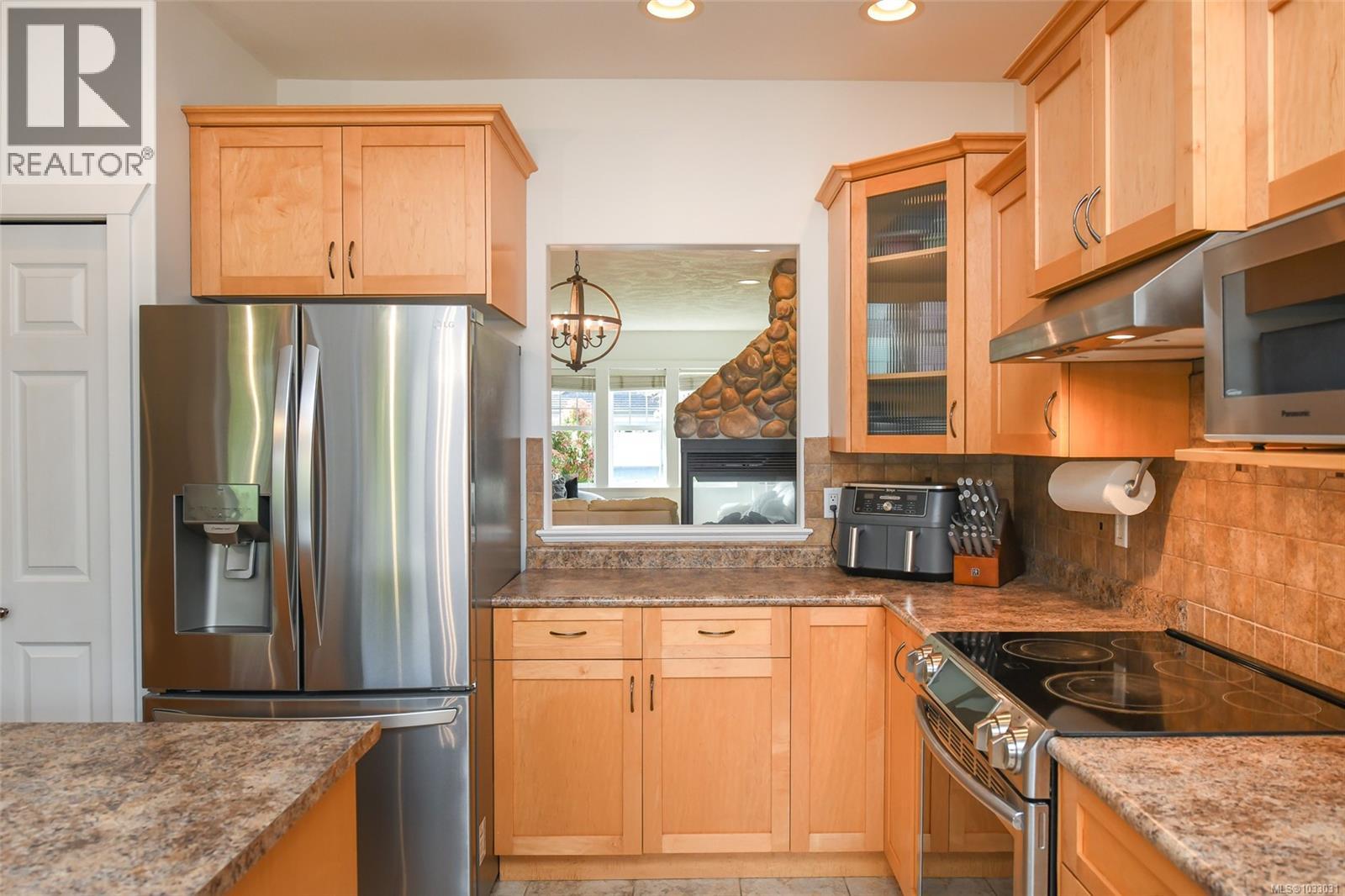 2390 Idiens Way - 11