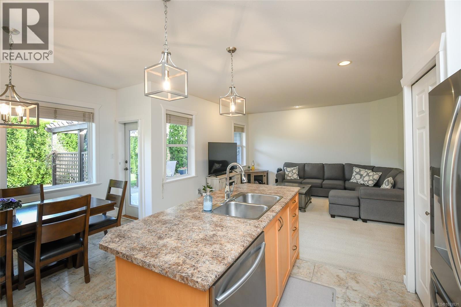 2390 Idiens Way - 19