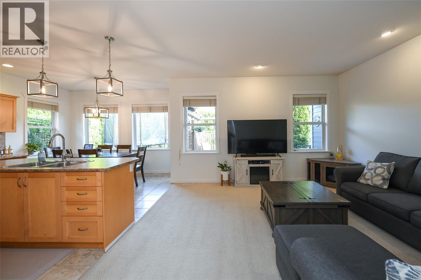 2390 Idiens Way - 22