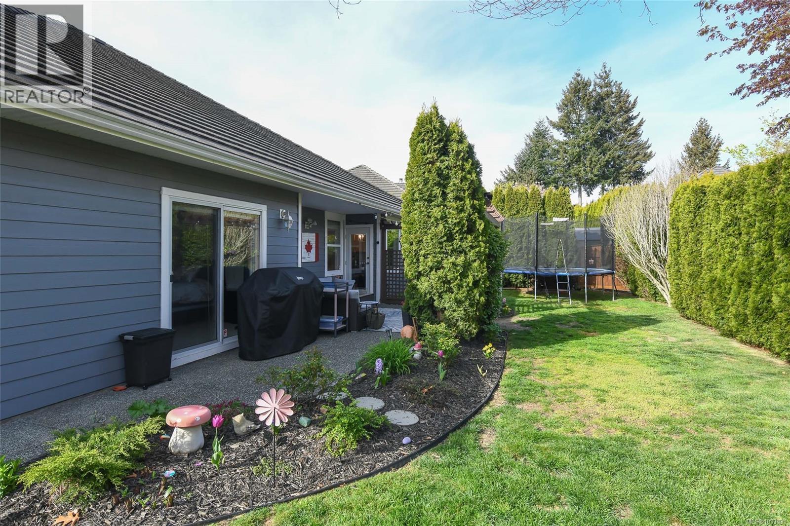 2390 Idiens Way - 47