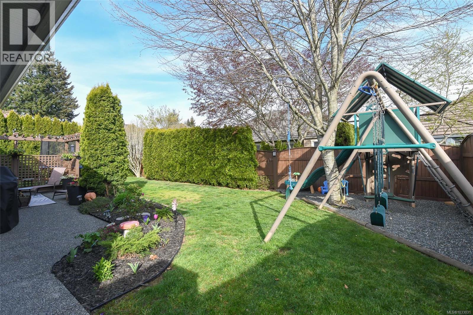 2390 Idiens Way - 44