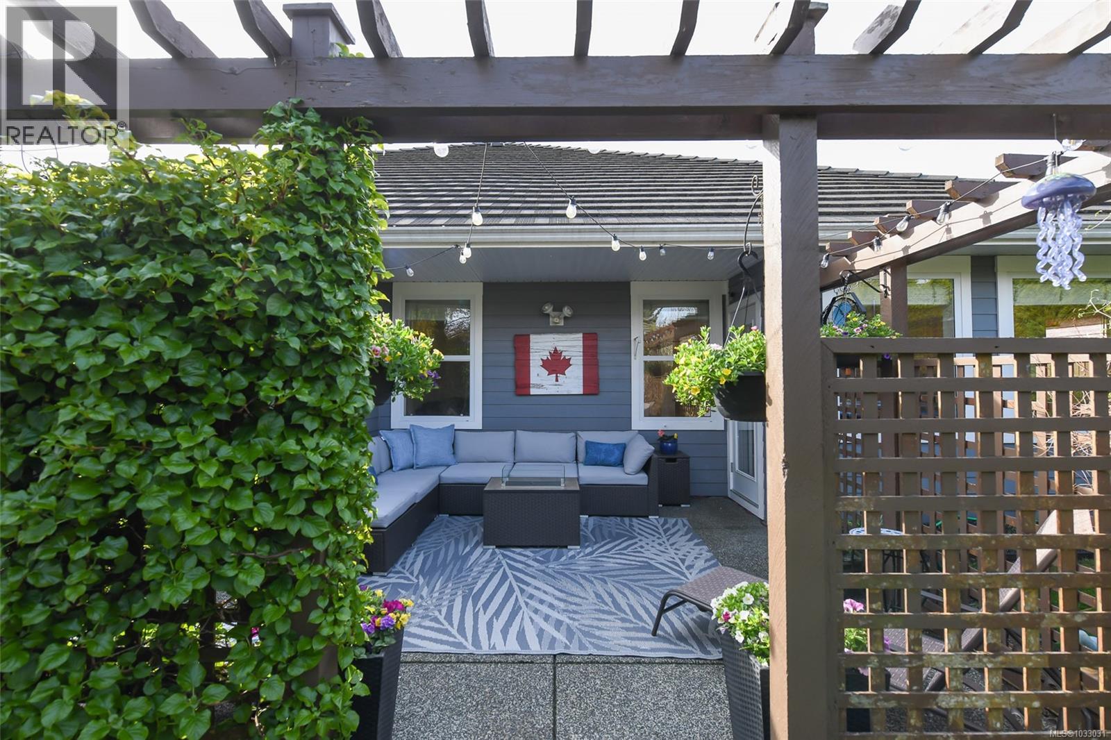 2390 Idiens Way - 41