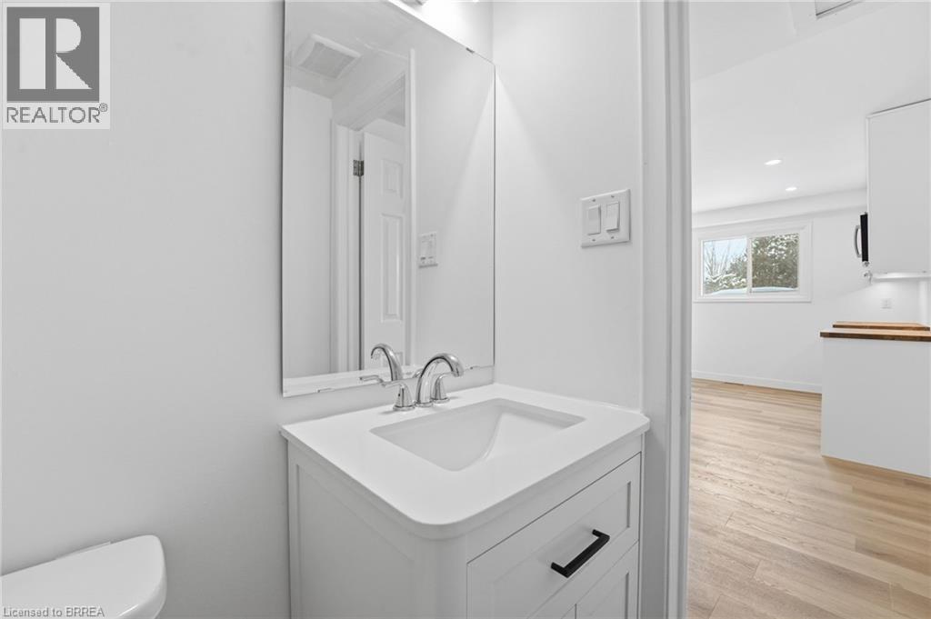 35 OAKHILL Drive Unit# 20C, Brantford, Ontario, N3T1R1 — Photo 17