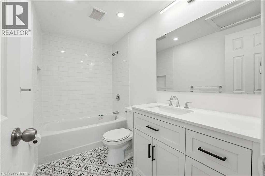 35 OAKHILL Drive Unit# 20C, Brantford, Ontario, N3T1R1 — Photo 22