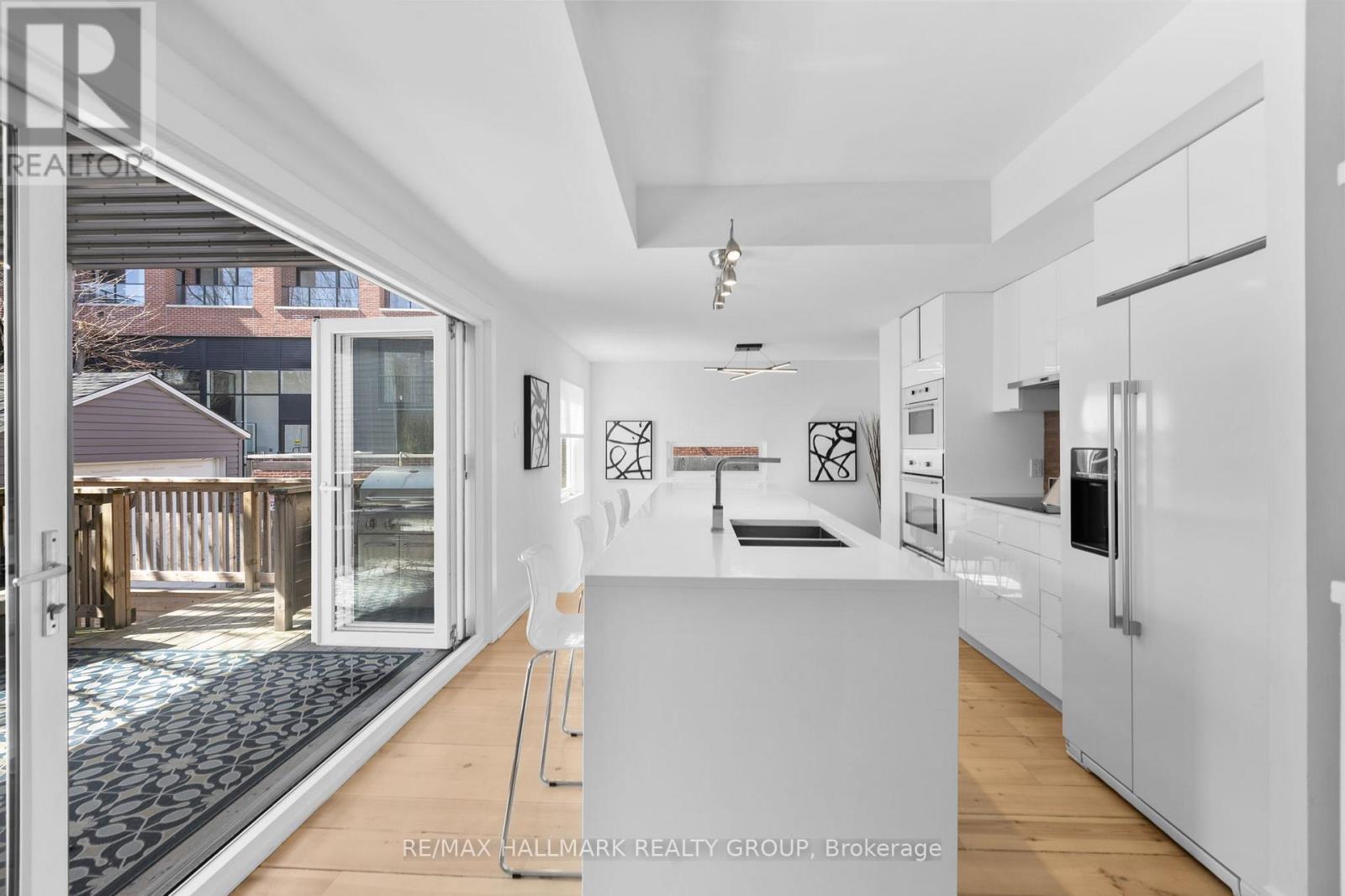 330 WINONA AVENUE - 14
