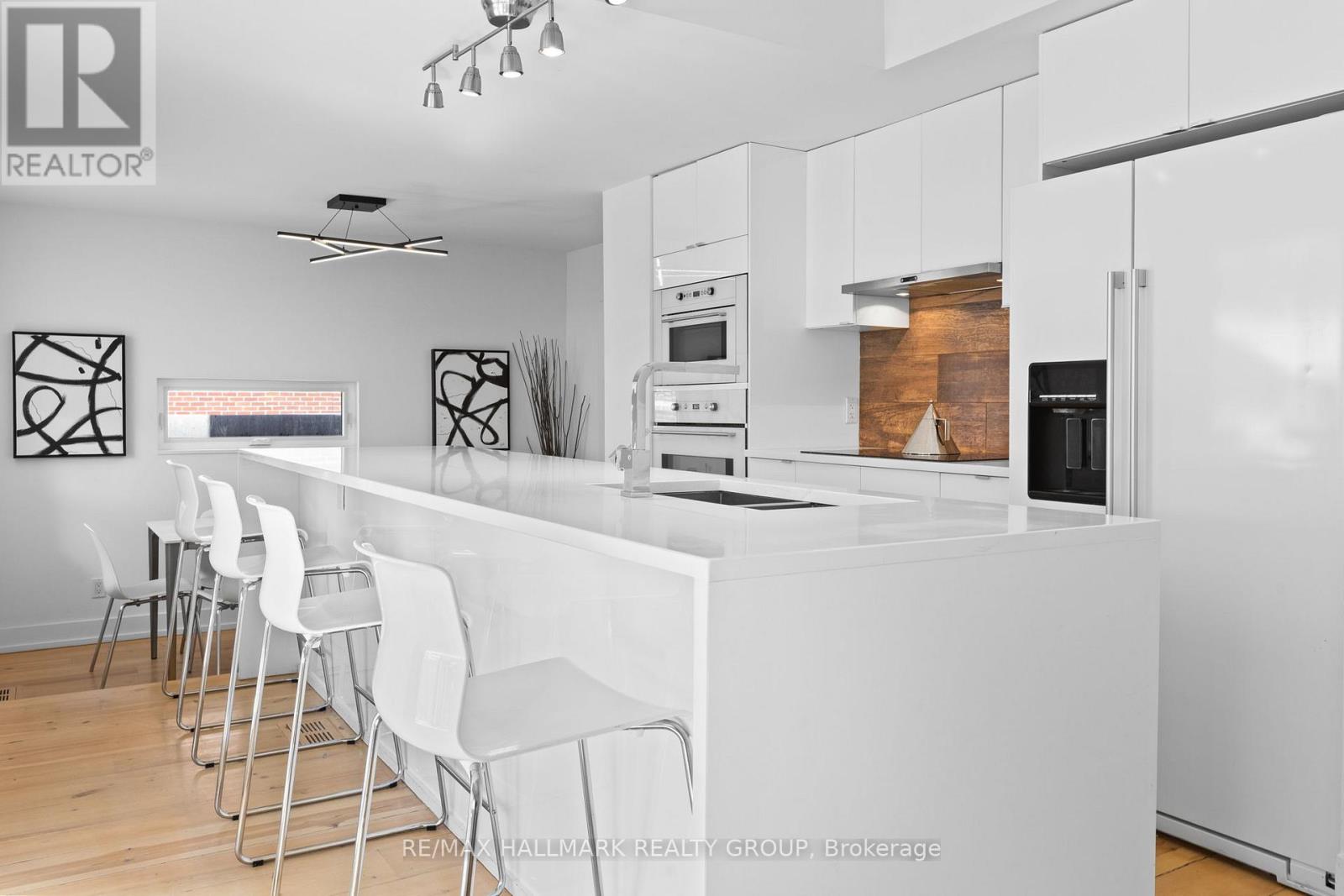 330 WINONA AVENUE - 15