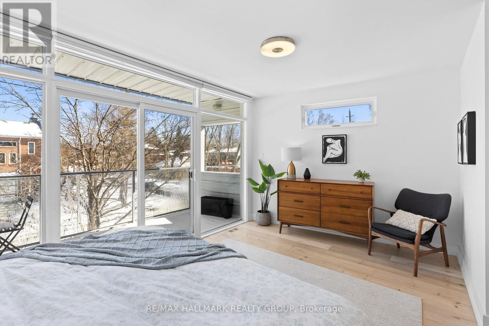 330 WINONA AVENUE - 25