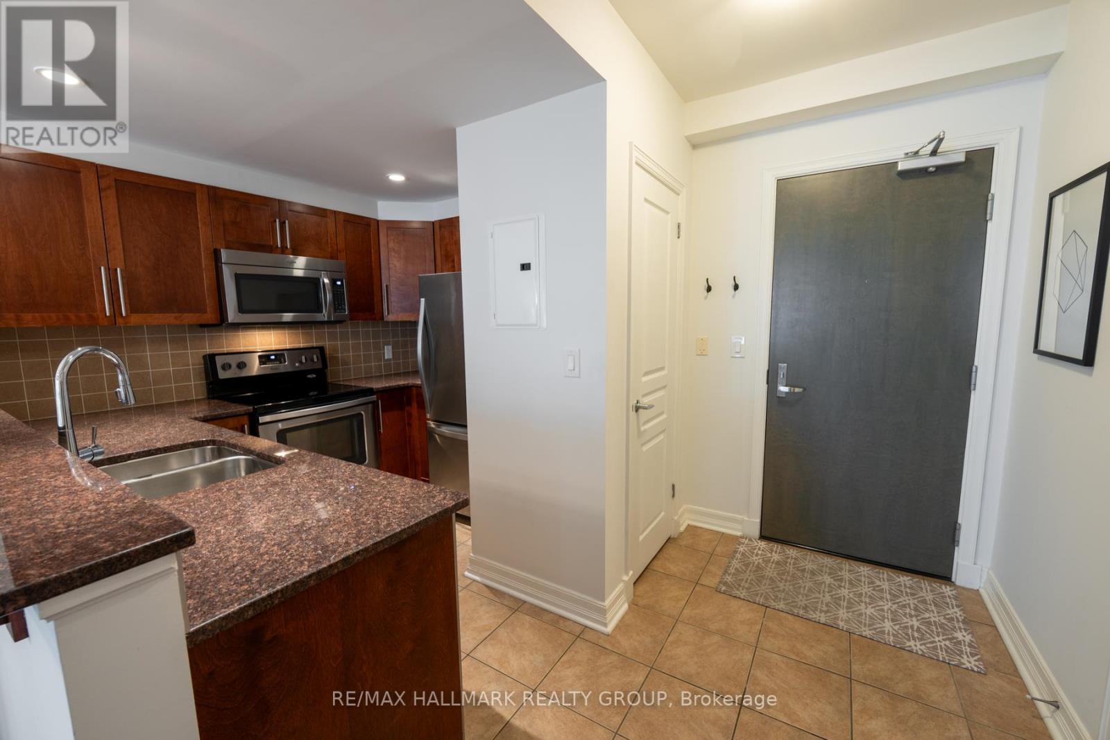 #1007 200 BESSERER STREET - 4