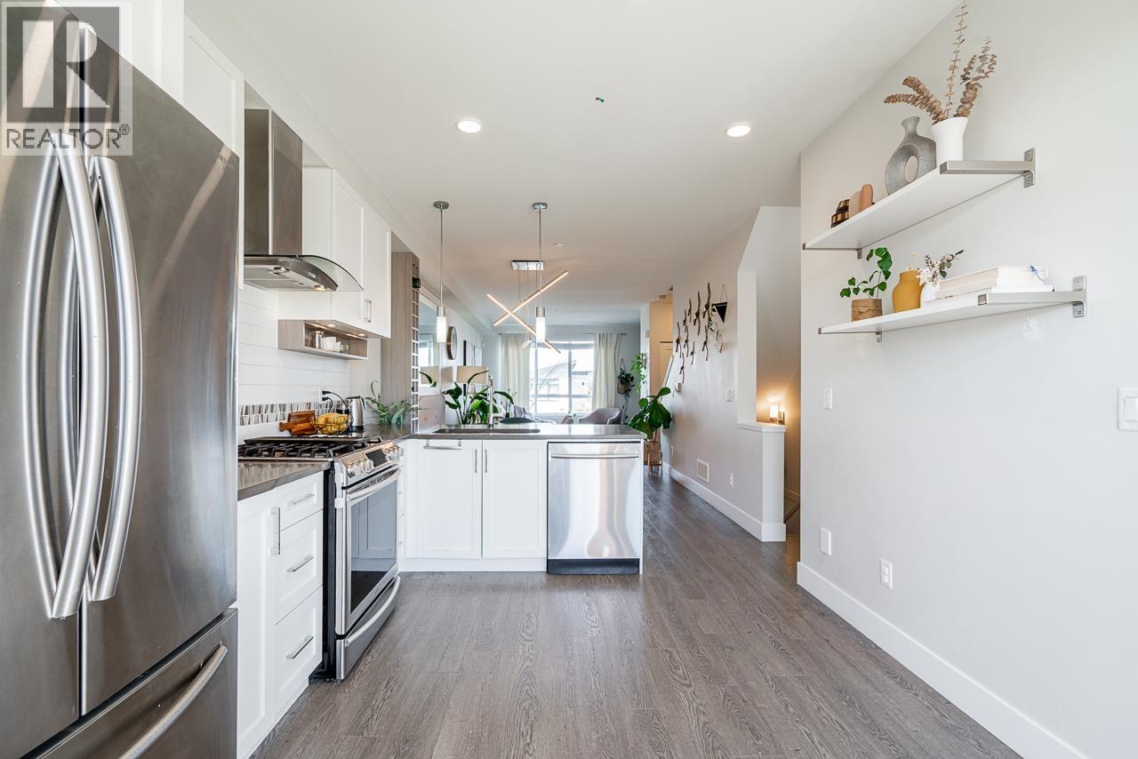 #103-1894 OSPREY Drive, Tsawwassen