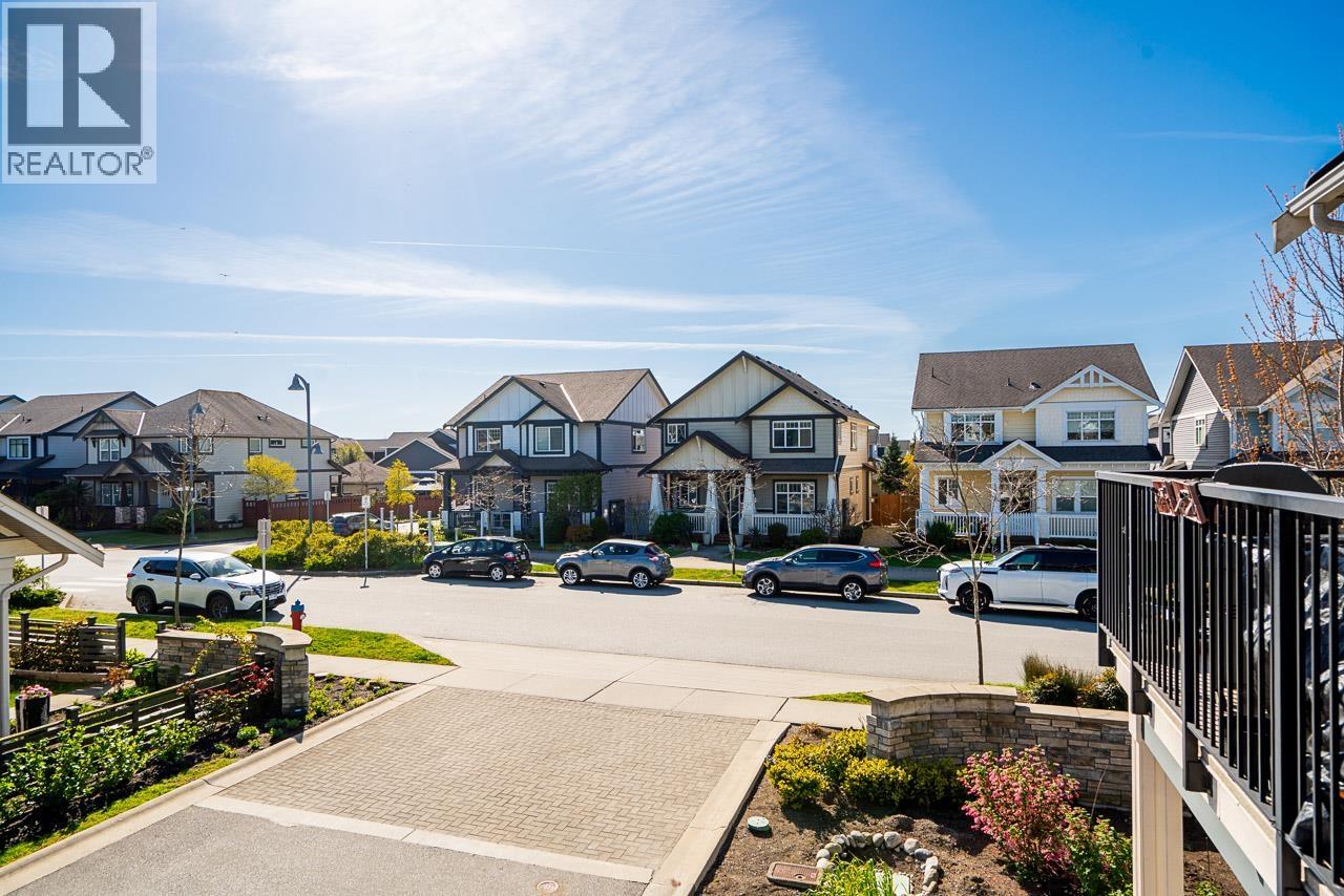 #103-1894 OSPREY Drive, Tsawwassen