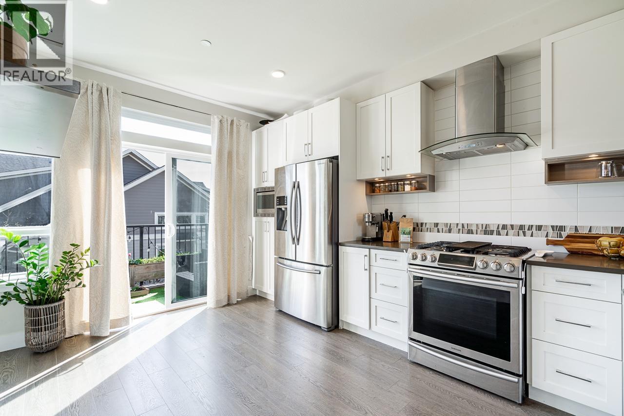 #103-1894 OSPREY Drive, Tsawwassen