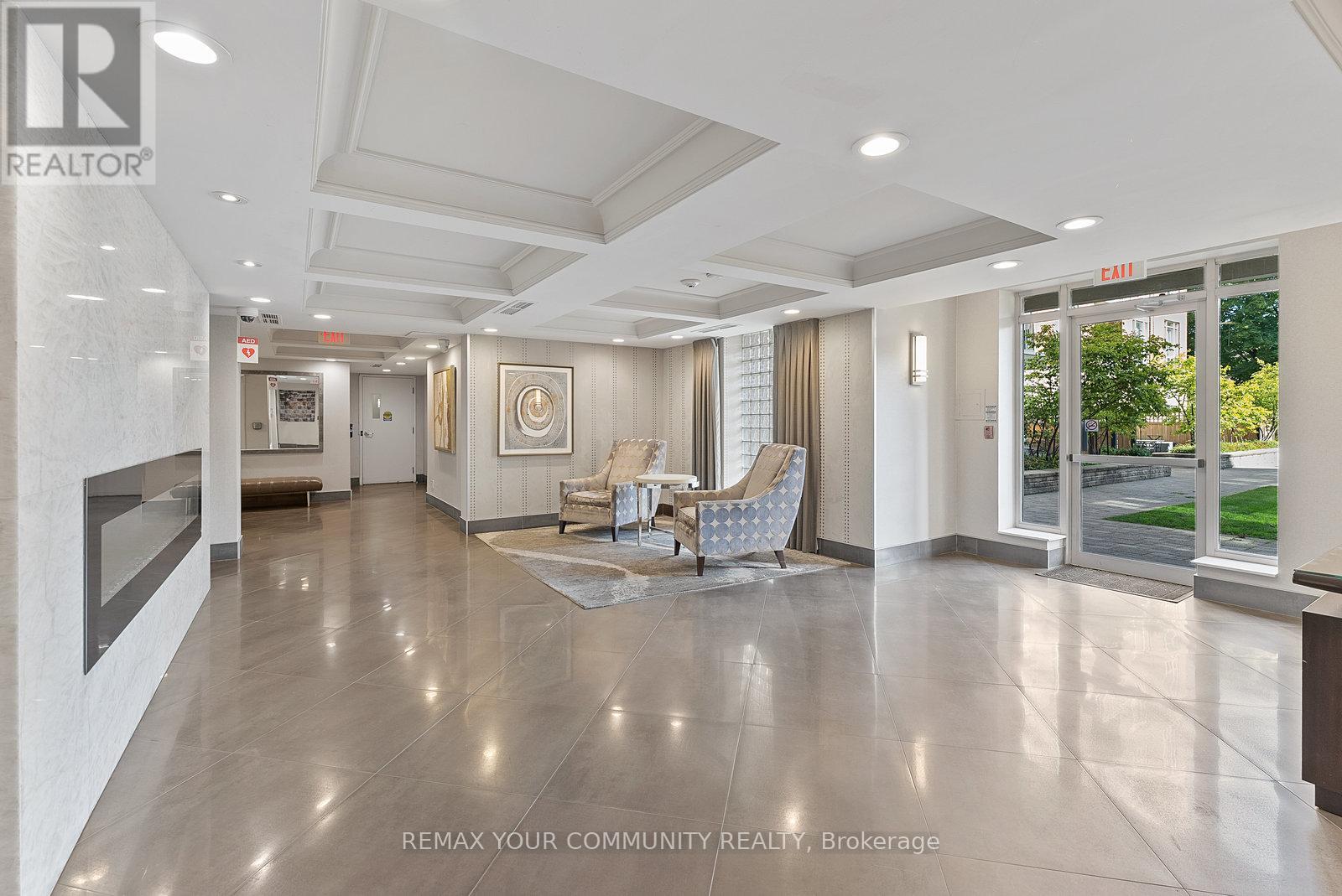 #105 451 ROSEWELL AVENUE S - 33