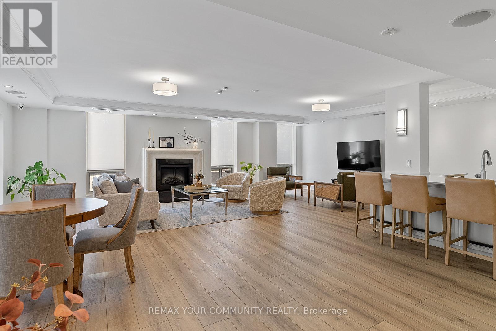 #105 451 ROSEWELL AVENUE S - 34