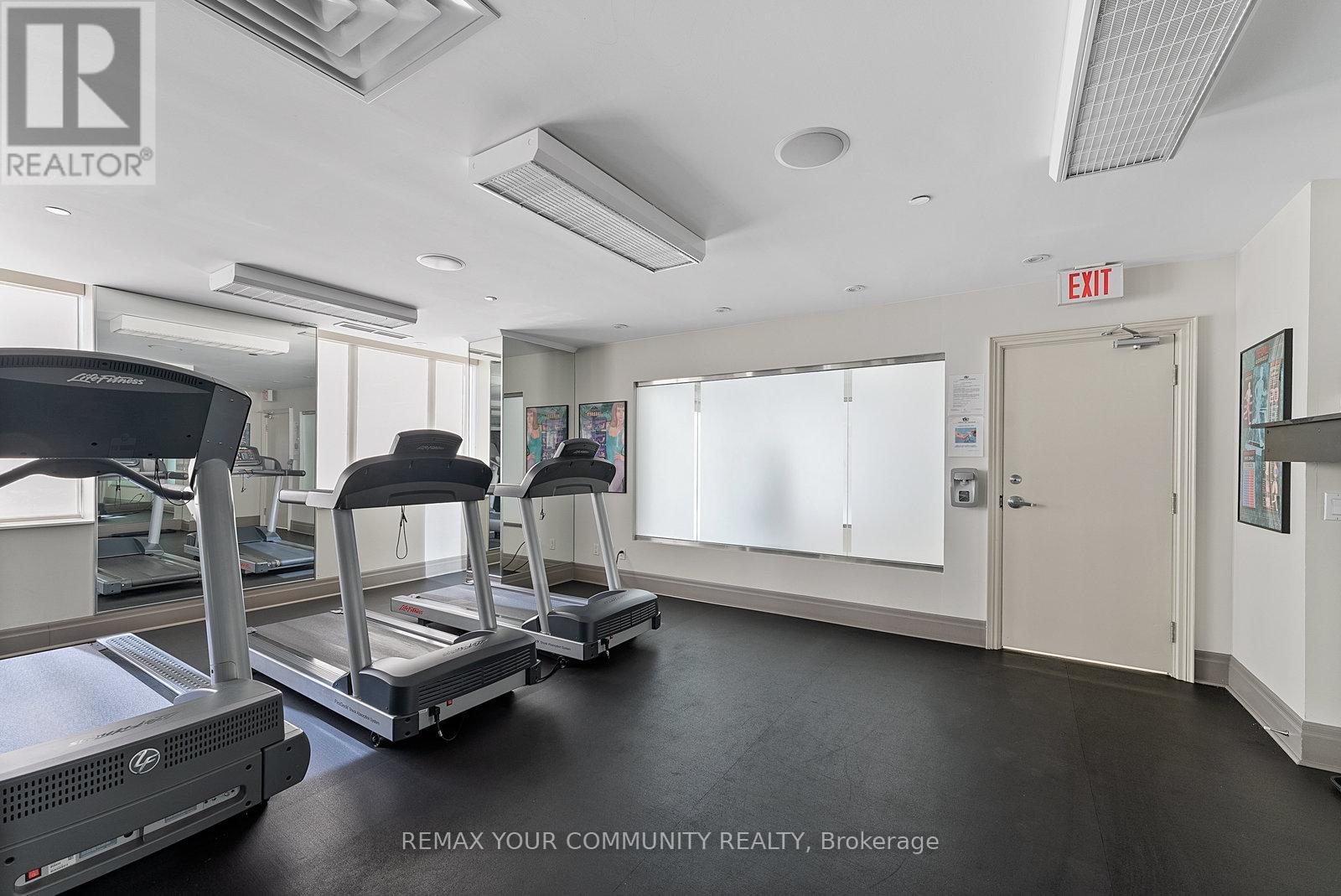 #105 451 ROSEWELL AVENUE S - 45