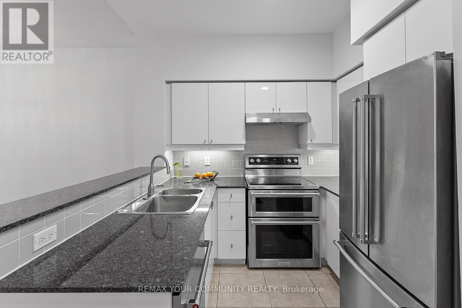 #105 451 ROSEWELL AVENUE S - 5
