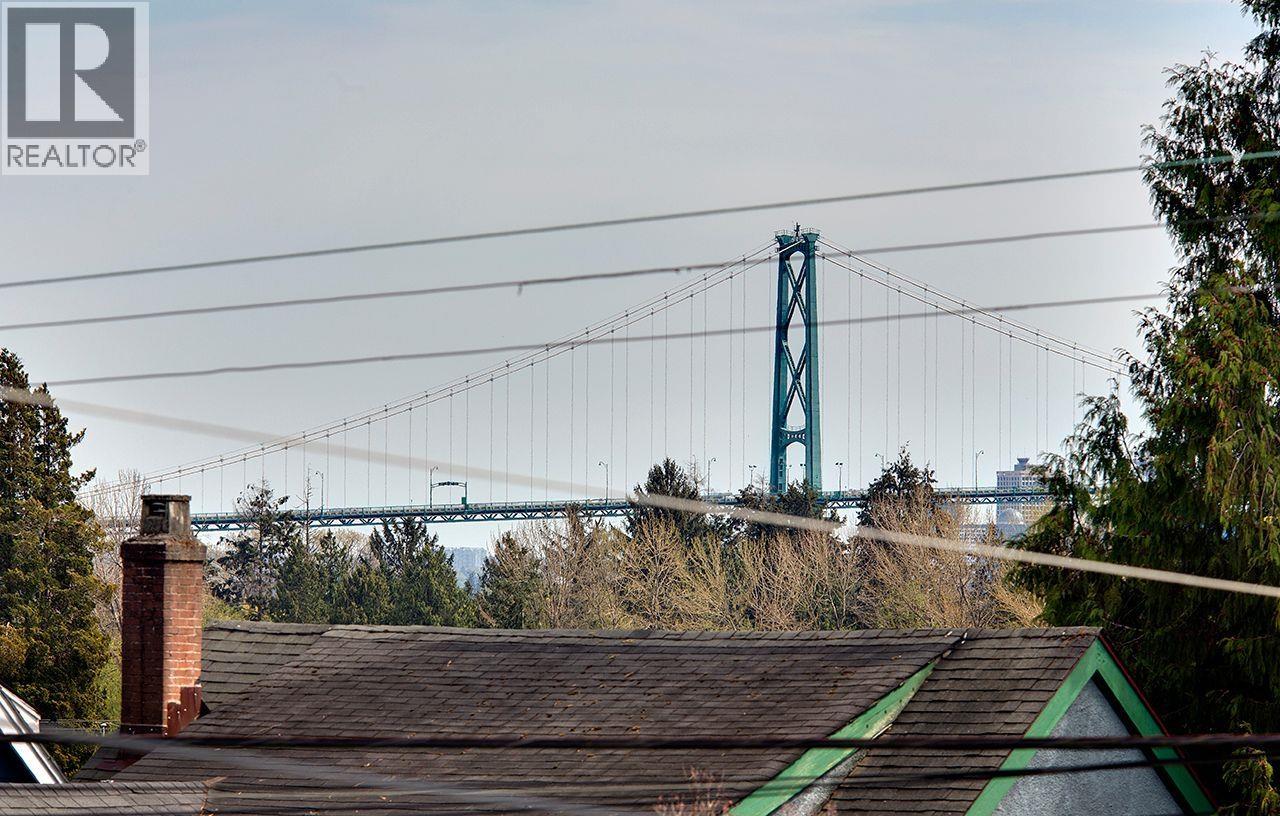 1183 DUCHESS AVENUE, West Vancouver