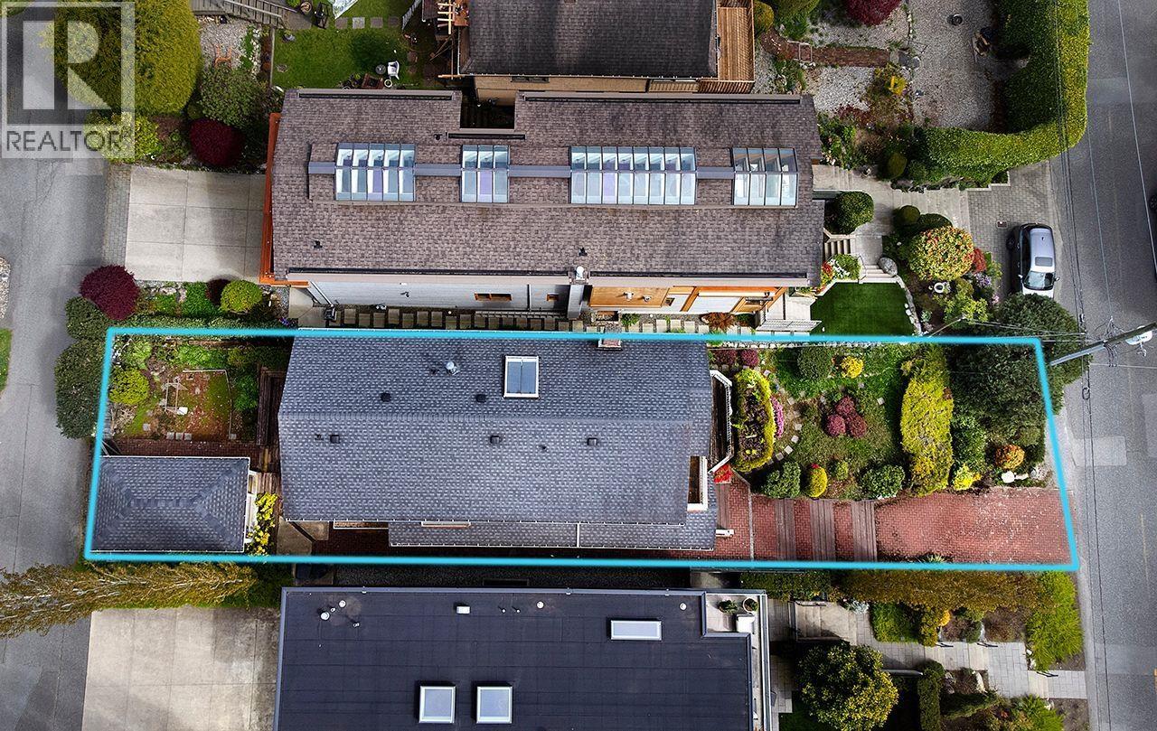 1183 DUCHESS AVENUE, West Vancouver