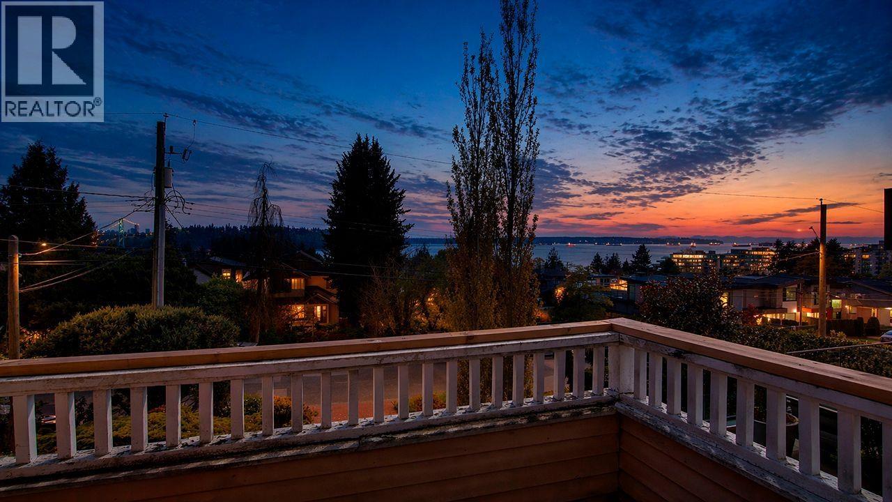 1183 DUCHESS AVENUE, West Vancouver