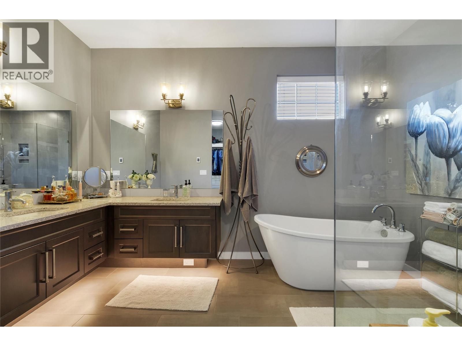 595 Vineyard Way N Unit# 31, Vernon