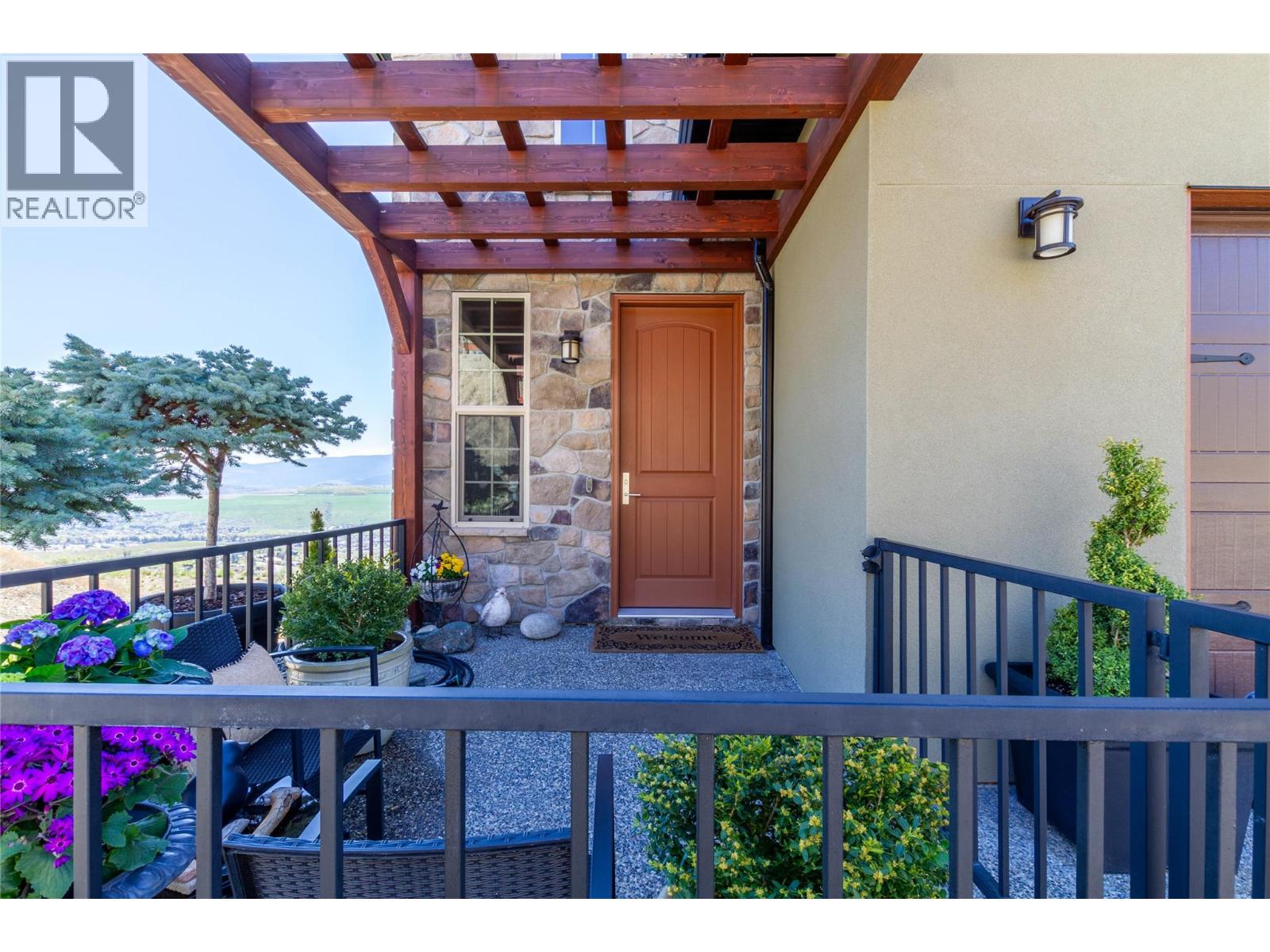 595 Vineyard Way N Unit# 31, Vernon