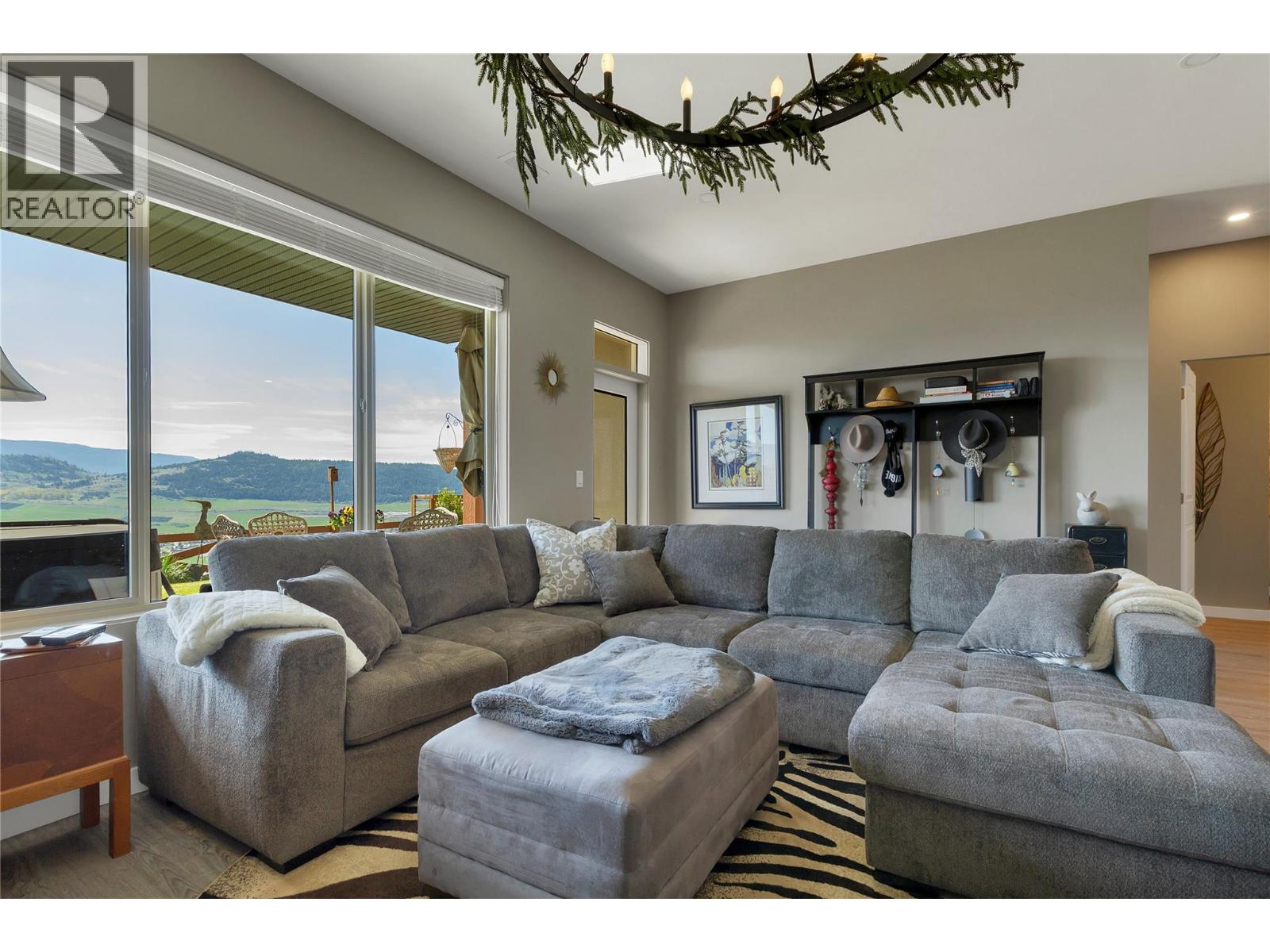 595 Vineyard Way N Unit# 31, Vernon