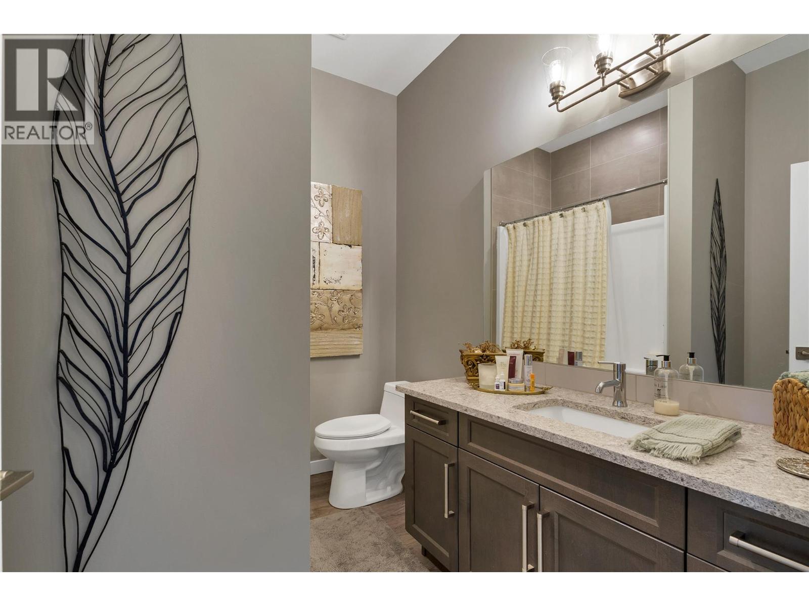 595 Vineyard Way N Unit# 31, Vernon