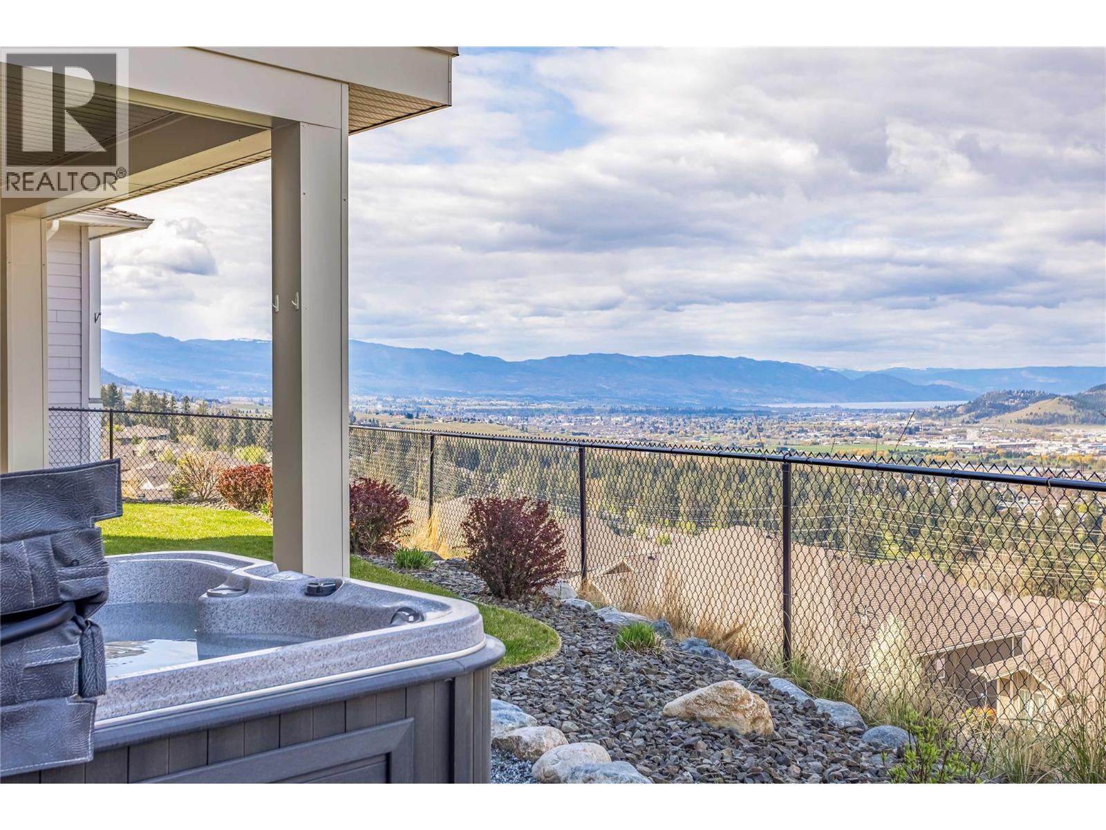  3874 Escena Drive, Kelowna