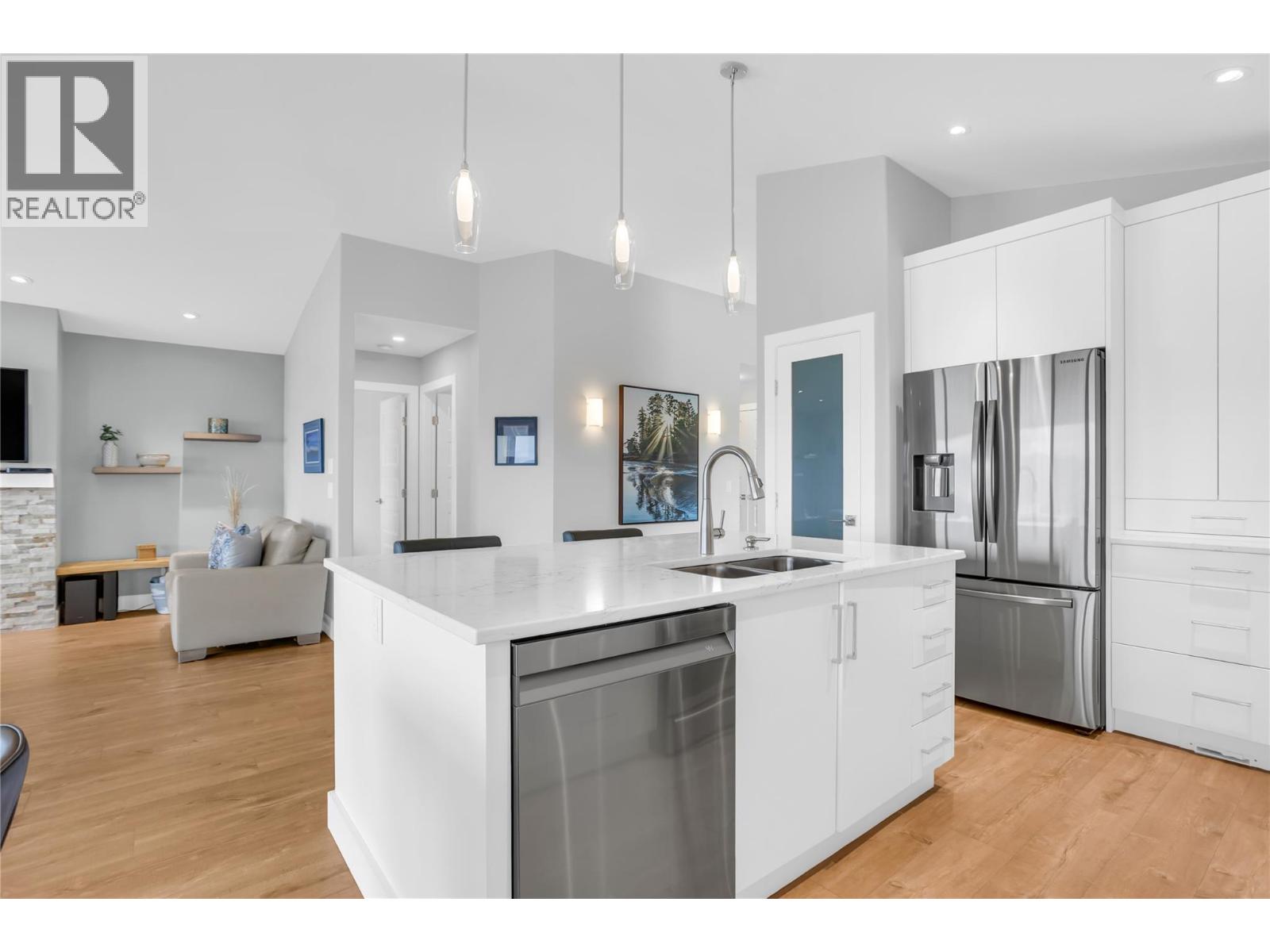  3874 Escena Drive, Kelowna