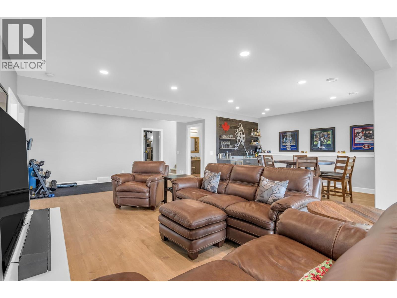  3874 Escena Drive, Kelowna