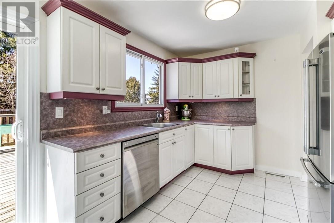 1305 Rose Marie Avenue, Sudbury, Ontario, P3A4E4 — Photo 11