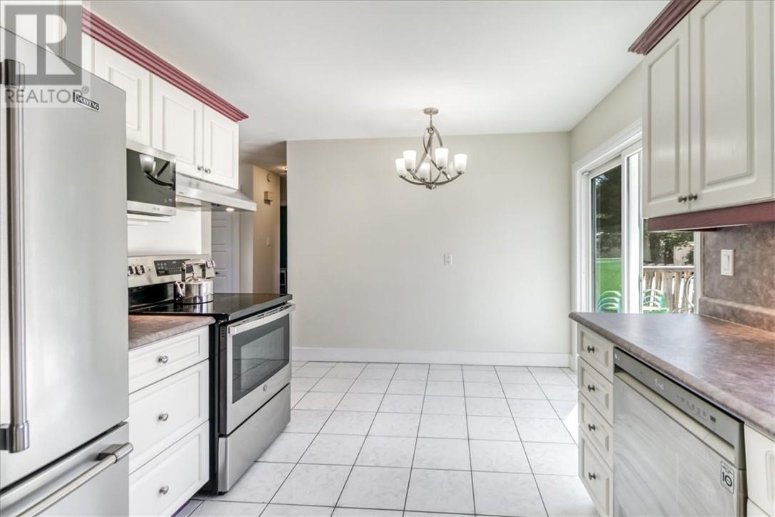 1305 Rose Marie Avenue, Sudbury, Ontario, P3A4E4 — Photo 12