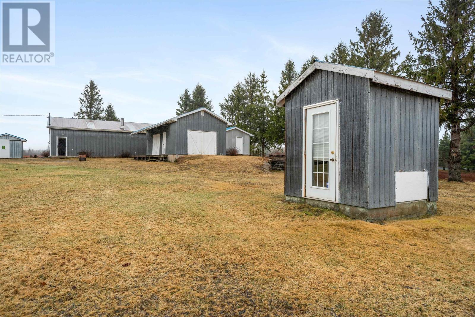 1311 Glenmore Road — photo 49