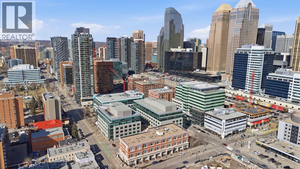 #301 1117 1 STREET SW - 32