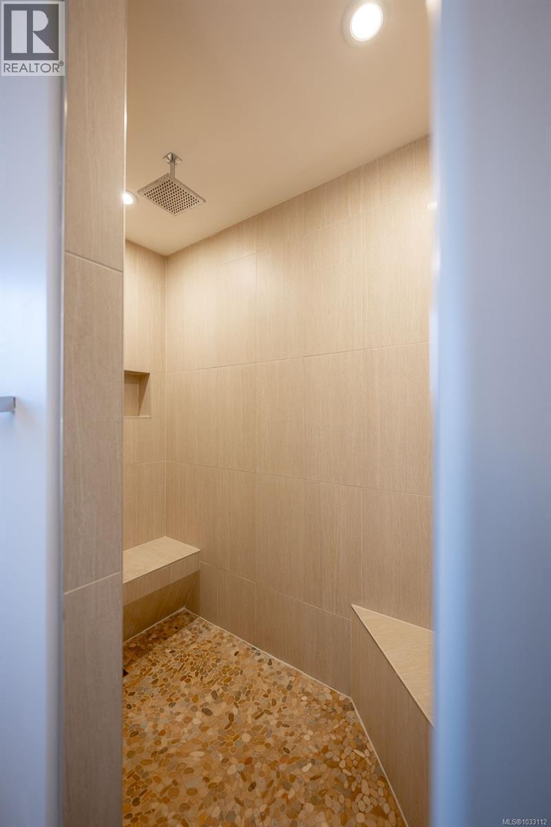 2106 Robbie Pl - 38