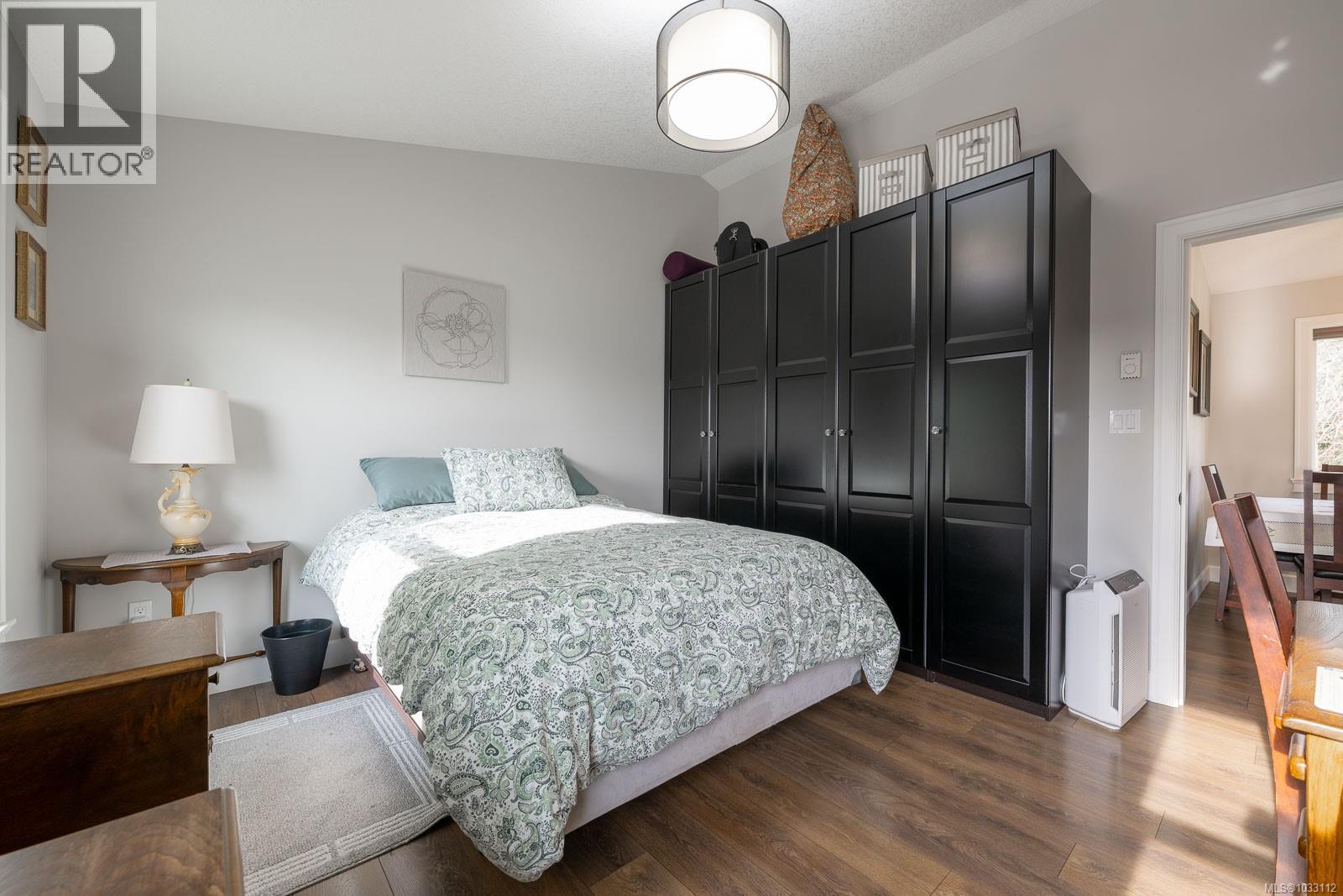 2106 Robbie Pl - 68