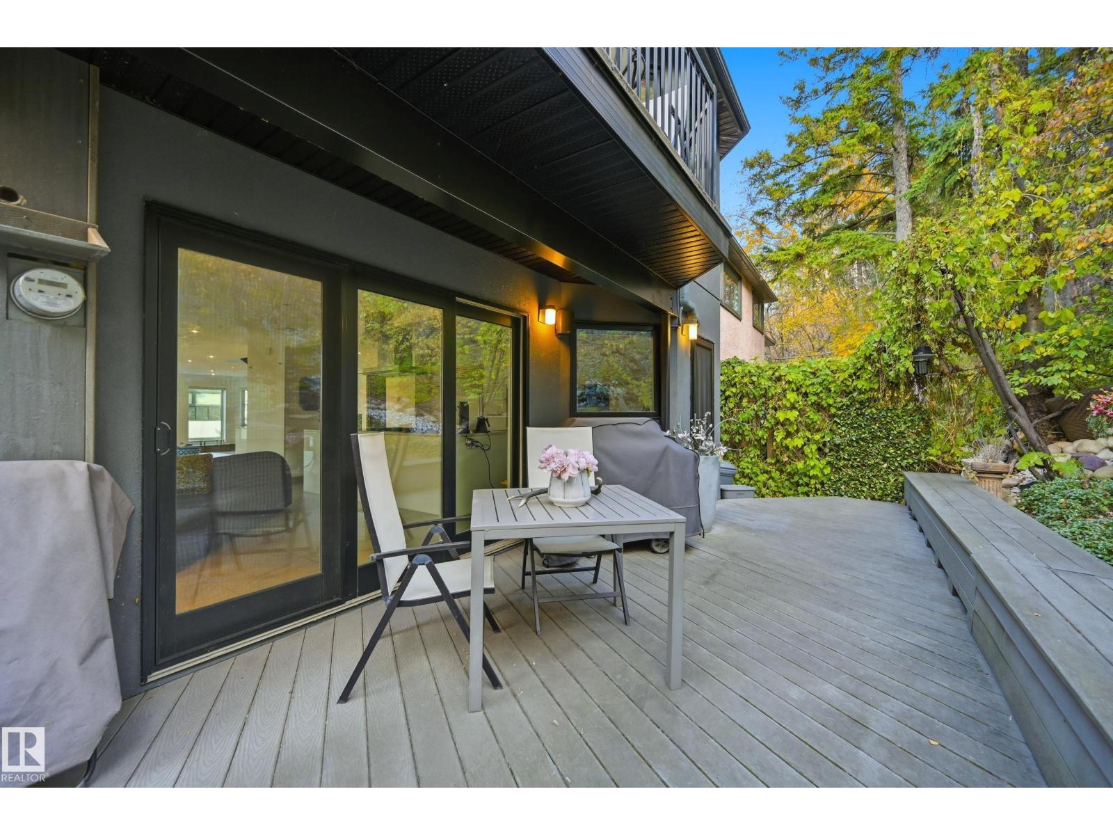 10065 90 AV NW, Edmonton