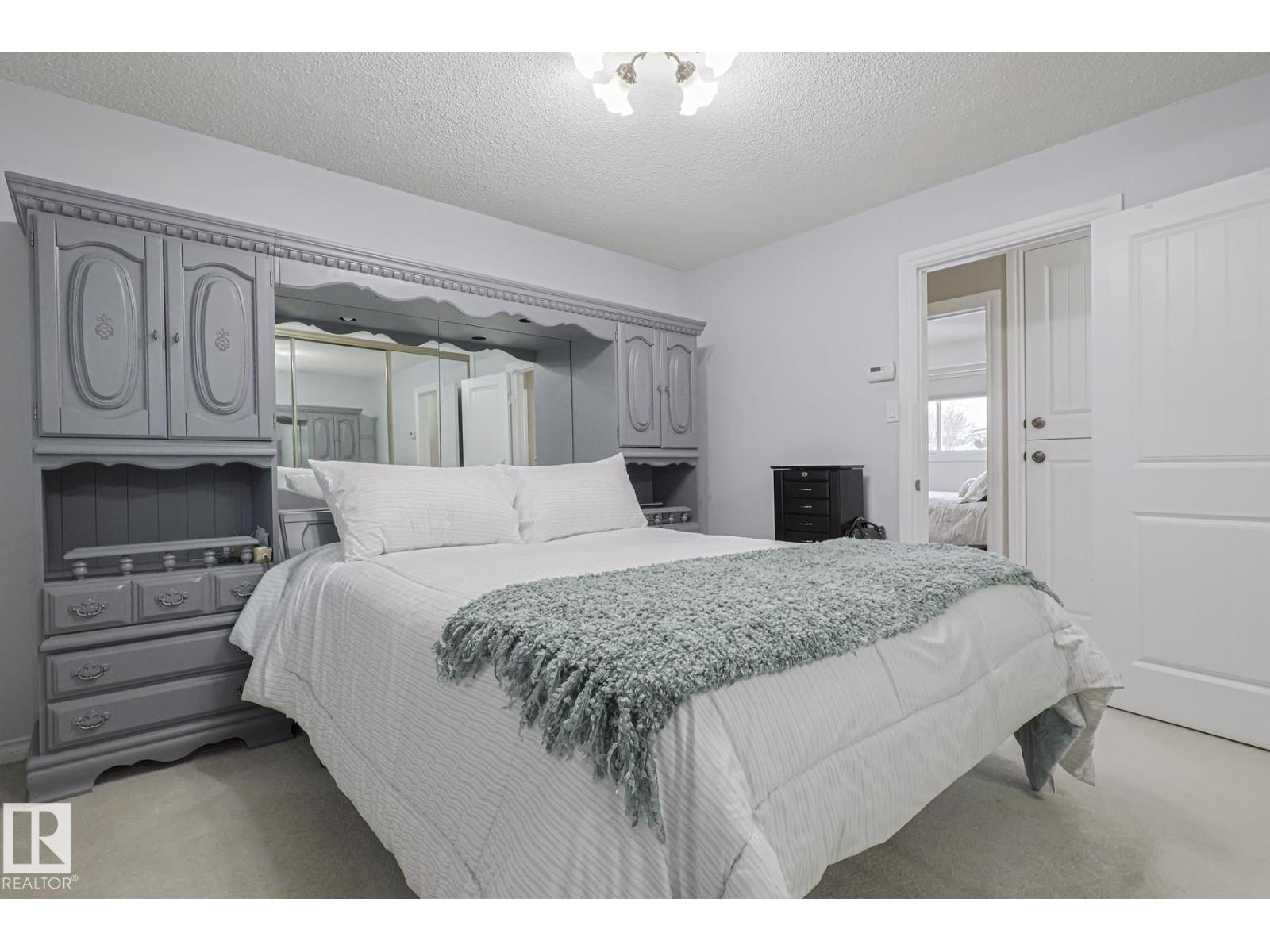 13304 70 ST NW, Edmonton