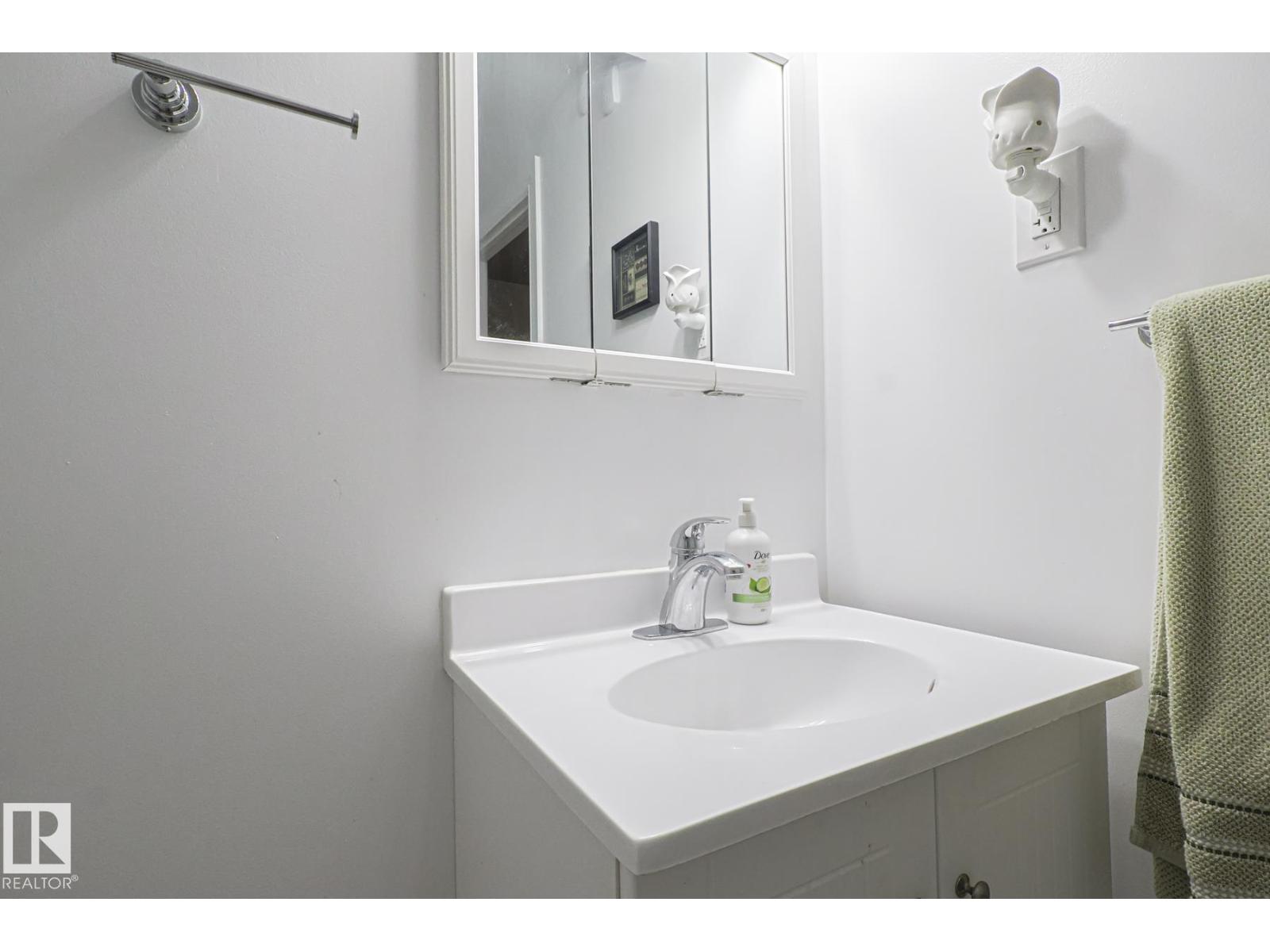 13304 70 ST NW, Edmonton