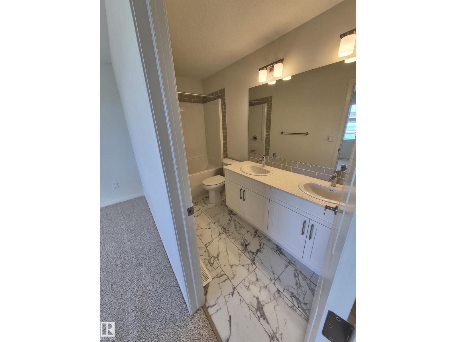 1086 MCLEOD AV, Spruce Grove