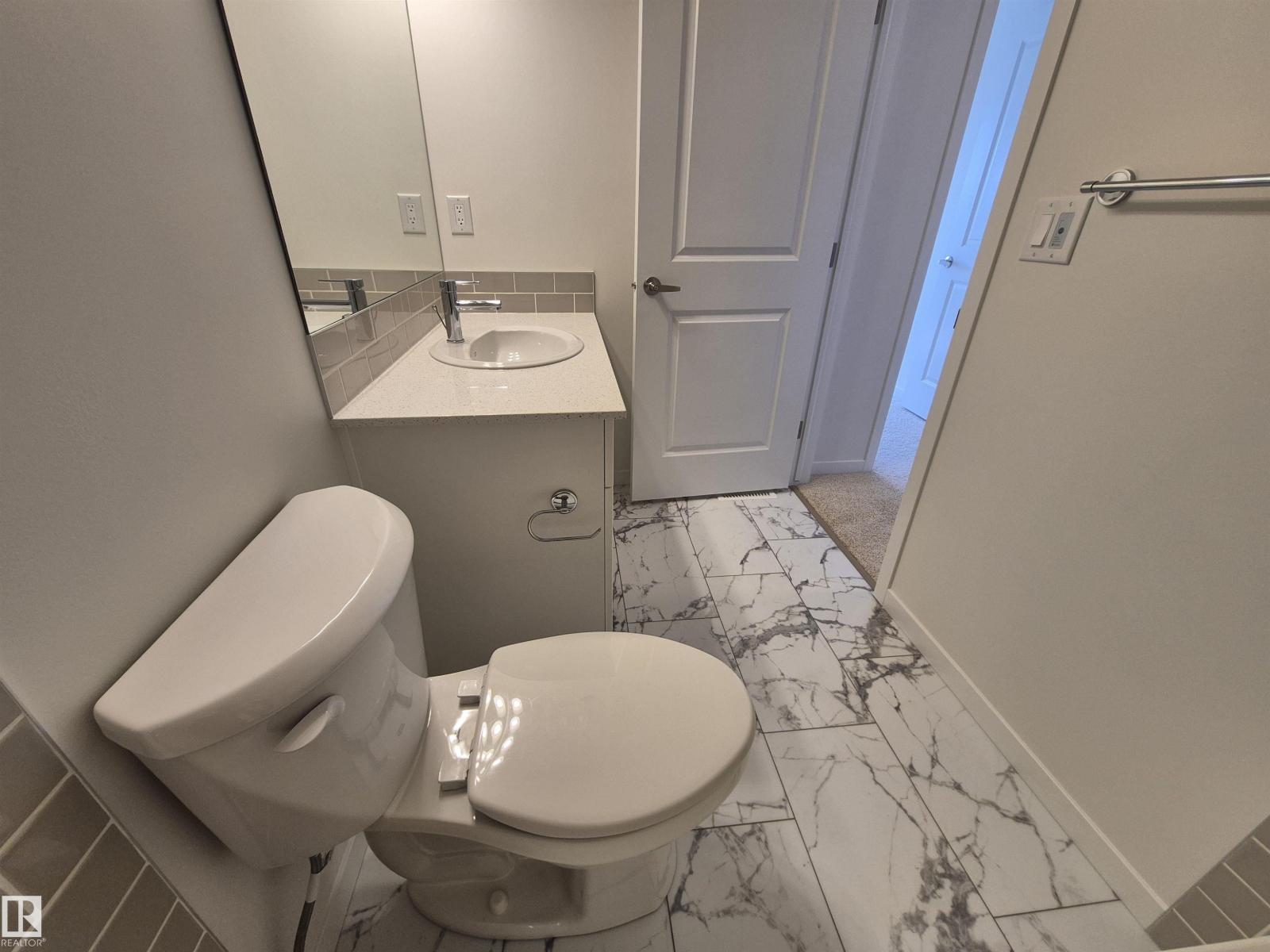 1086 MCLEOD AV, Spruce Grove