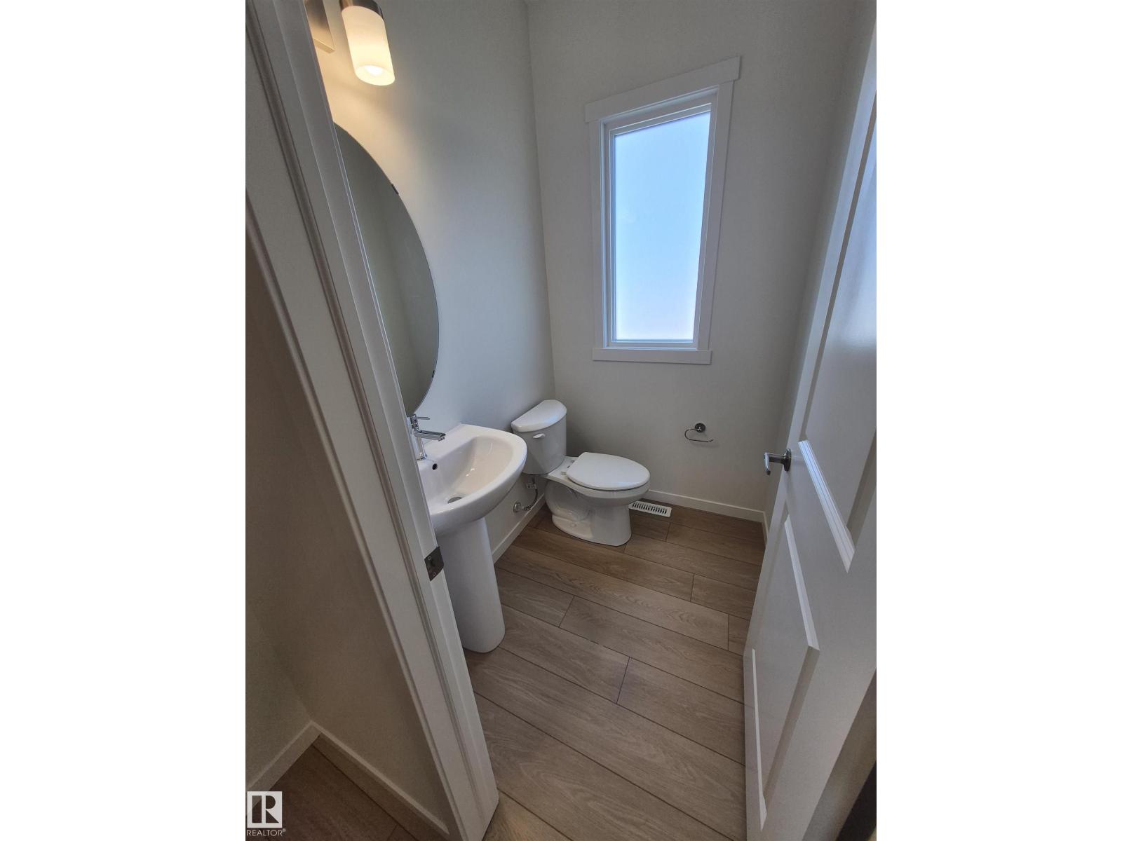 1086 MCLEOD AV, Spruce Grove